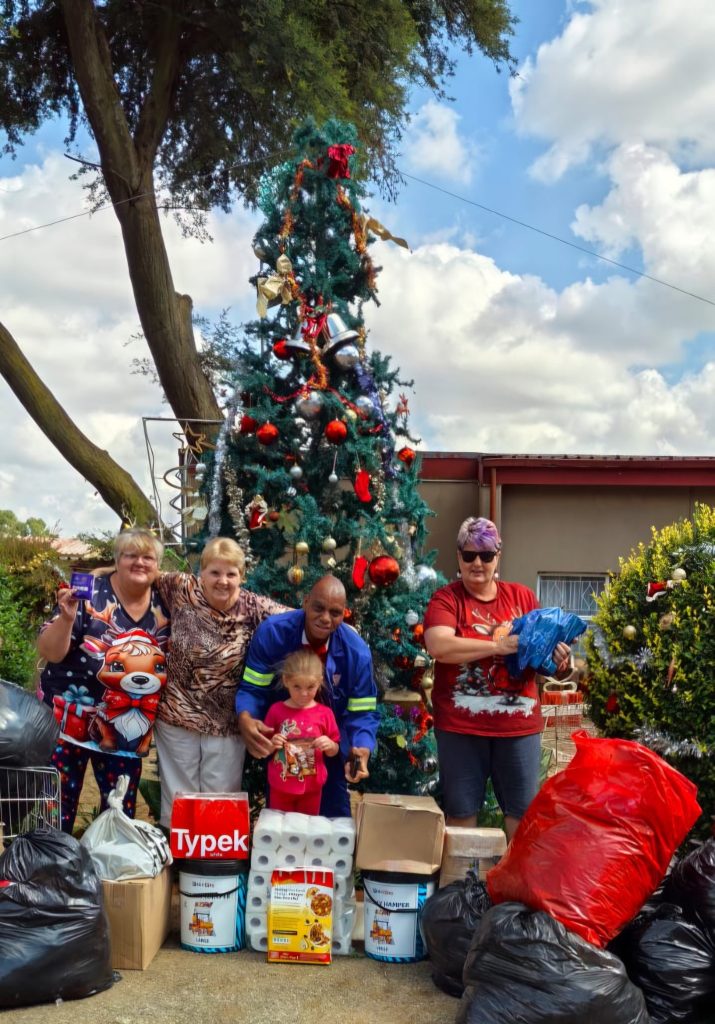 Heartfelt thanks to Pinegrove Primary School for the generous donation of groceries and clothing.